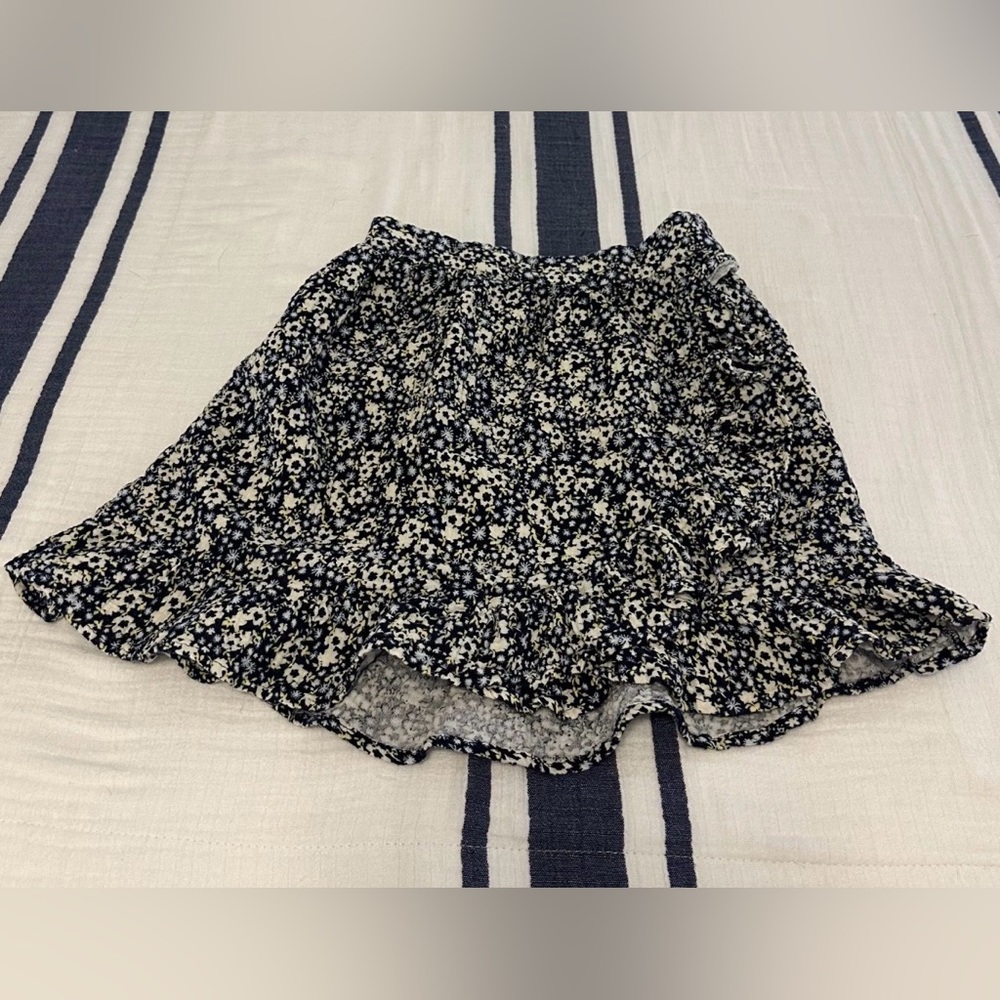 Carter's Blue and White Floral Skirt with Ruffle Trim. Girls XL (14), NWOT!